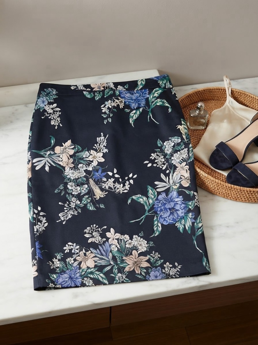Ann Taylor Navy Floral Pencil Skirt with Blue & Cream Blooms